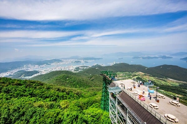미륵산 정상 전경 미륵산 정상 전경