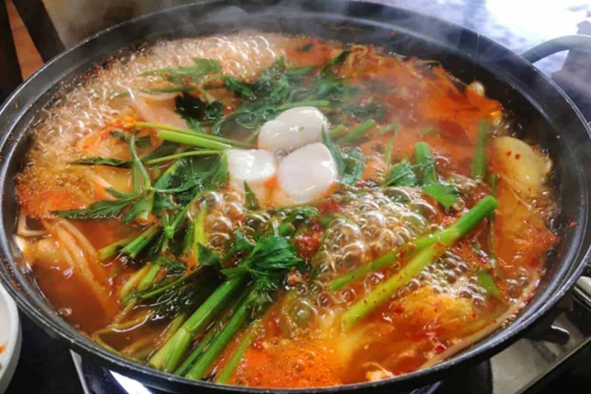 대도식당 김치복국 