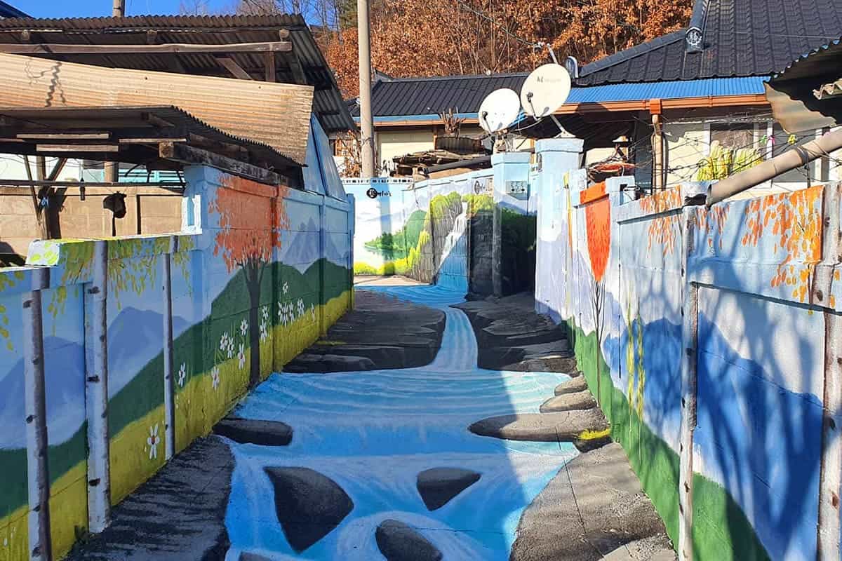예끼마을 벽화 / 사진=온라인커뮤니티 예끼마을 벽화 / 사진=온라인커뮤니티