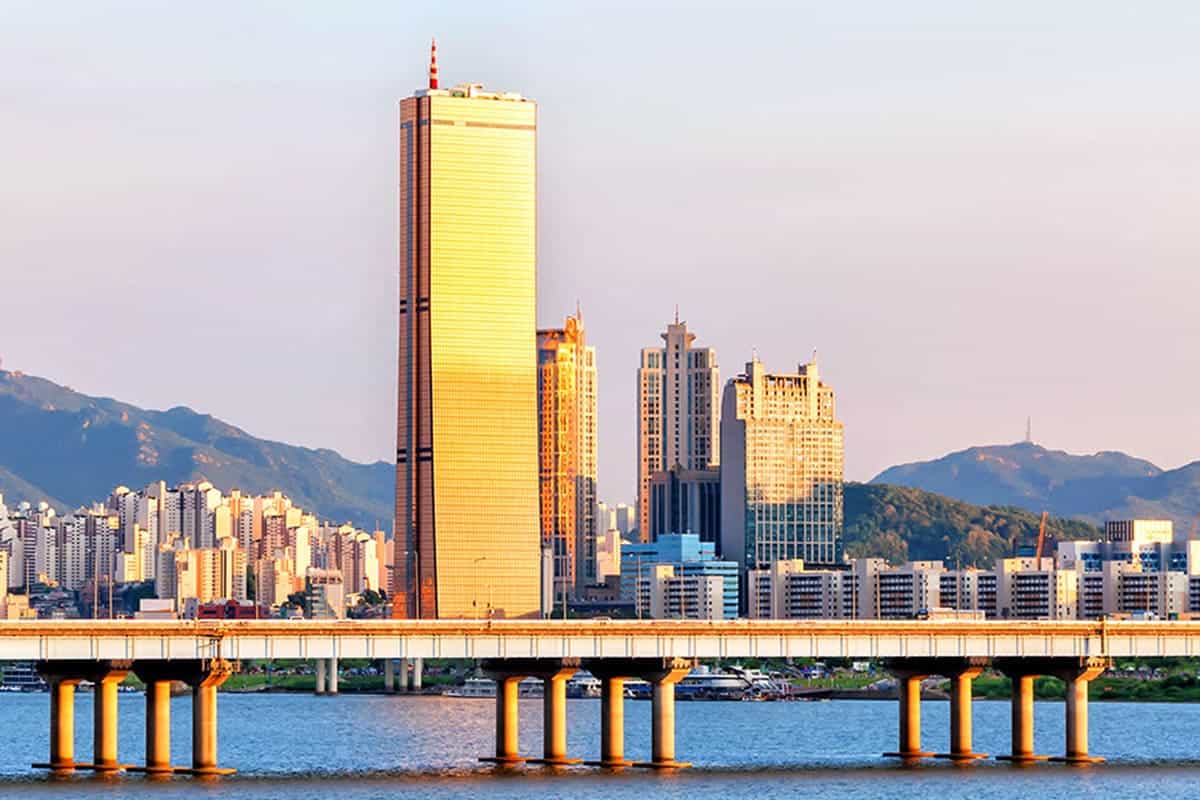 63 빌딩 황금 석양  