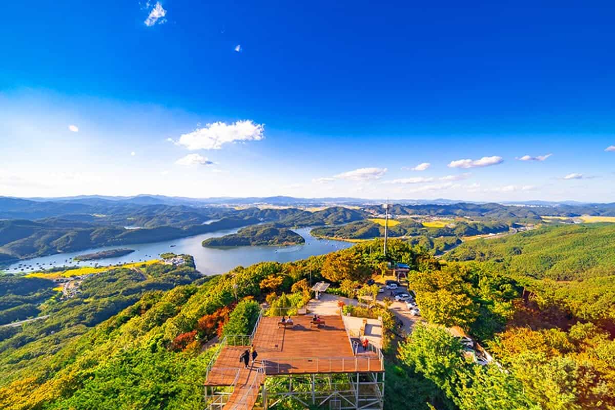 한반도지형전망공원 전경 한반도지형전망공원 전경