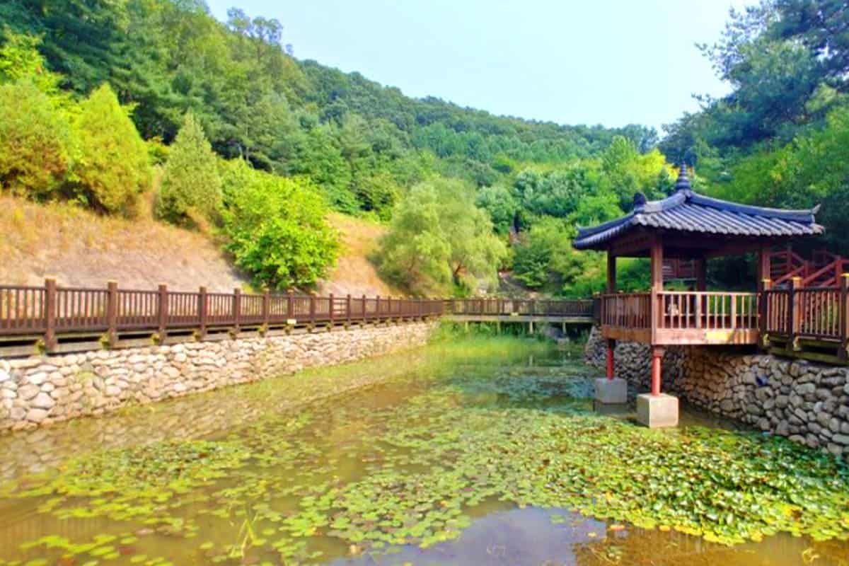 도덕산공원 정자  