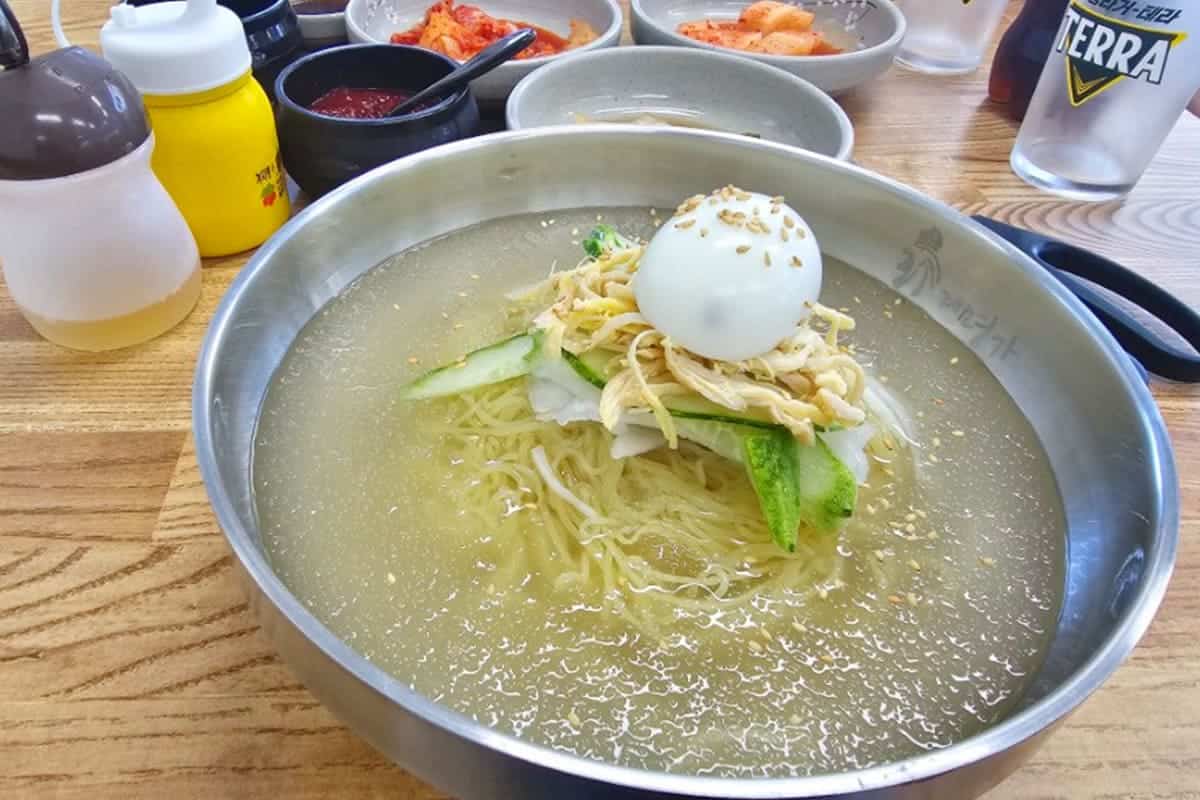 단월 소머리곰탕 찰보리초계국수 단월 소머리곰탕 찰보리초계국수
