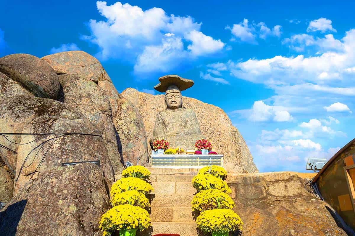 팔공산갓바위 석조여래좌상  