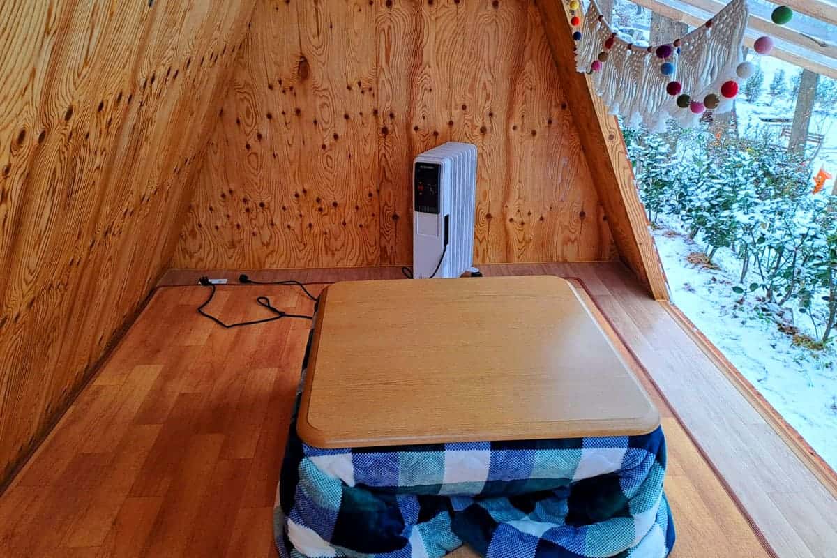 카페 빅트리 우드캐빈 내부 카페 빅트리 우드캐빈 내부