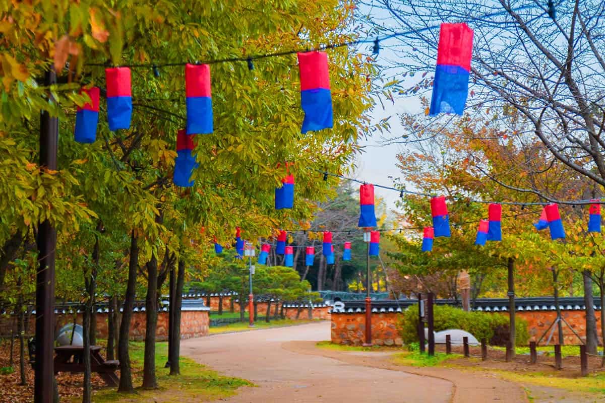 월미공원 청사초롱 산책길 월미공원 청사초롱 산책길