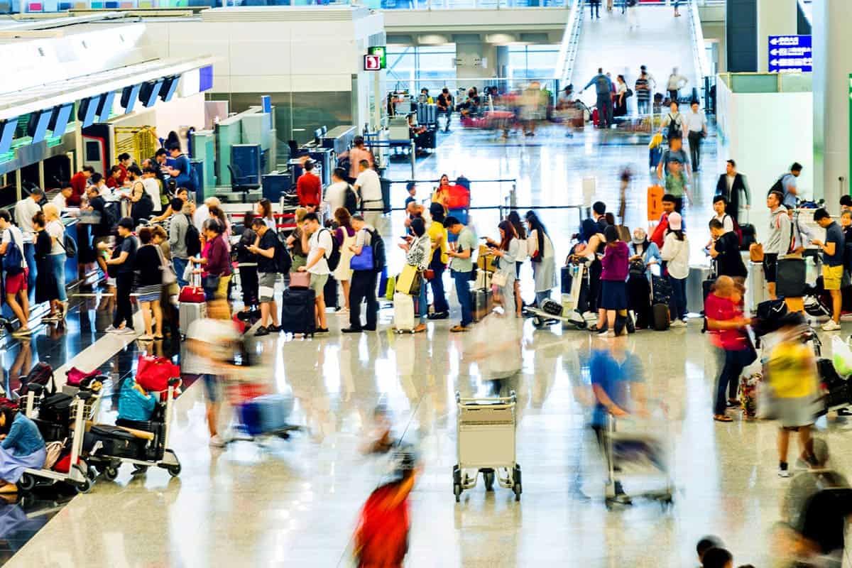 공항 인파 