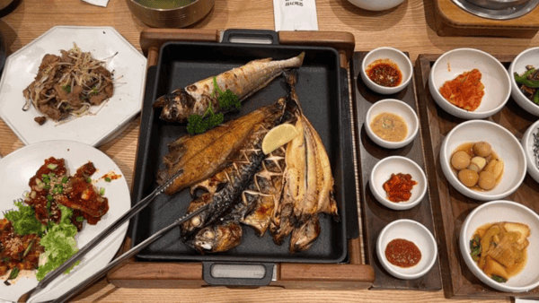 삼천포맛집정서방 생선구이 밥상 / 사진=온라인커뮤니티 삼천포맛집정서방 생선구이 밥상 / 사진=온라인커뮤니티