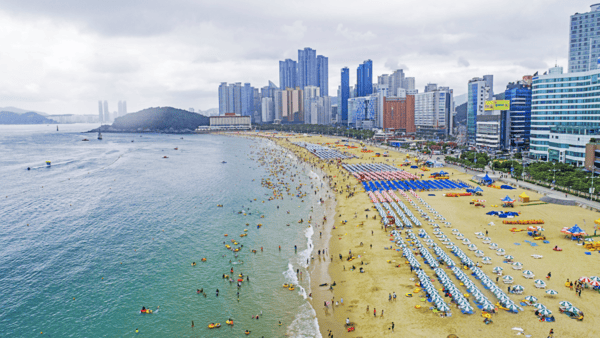 해운대해수욕장 / 사진=한국관광공사 라이브스튜디오 해운대해수욕장 / 사진=한국관광공사 라이브스튜디오