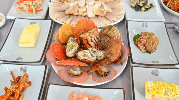 용화횟집 왕우럭조개 / 사진=온라인커뮤니티