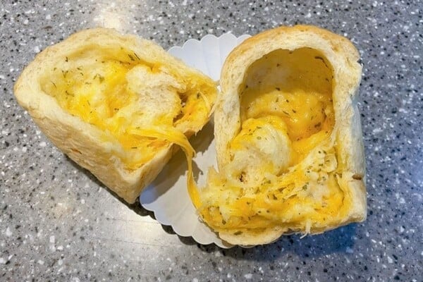 쇼쿠빵 치즈촤식빵 / 사진=온라인커뮤니티