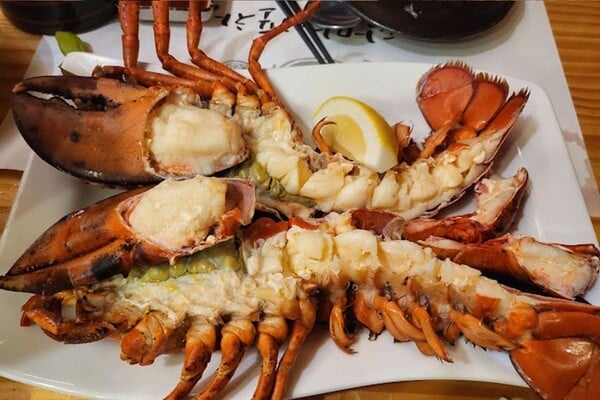 달맞이포차 랍스터 /사진=온라인커뮤니티