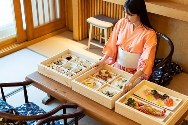 당근료칸풀빌라 식사 / 사진=온라인커뮤니티 당근료칸풀빌라 식사 / 사진=온라인커뮤니티