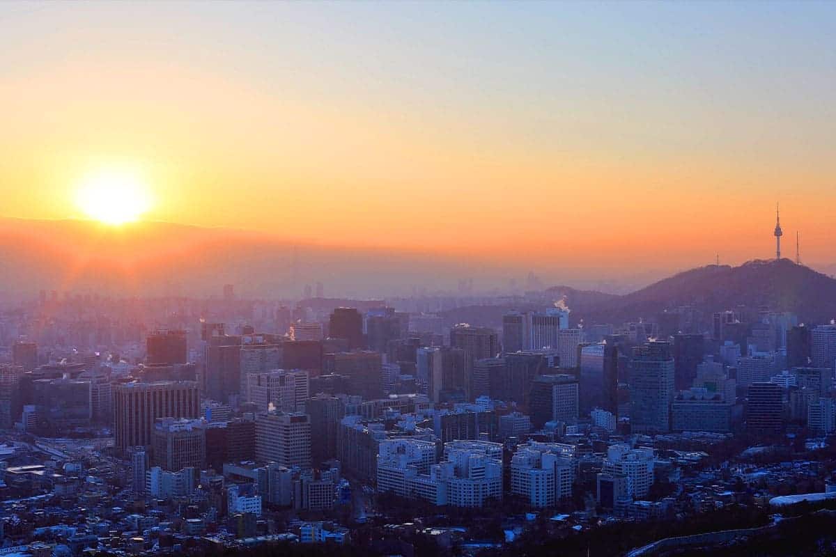 서울 인왕산 청운공원 일출 서울 인왕산 청운공원 일출
