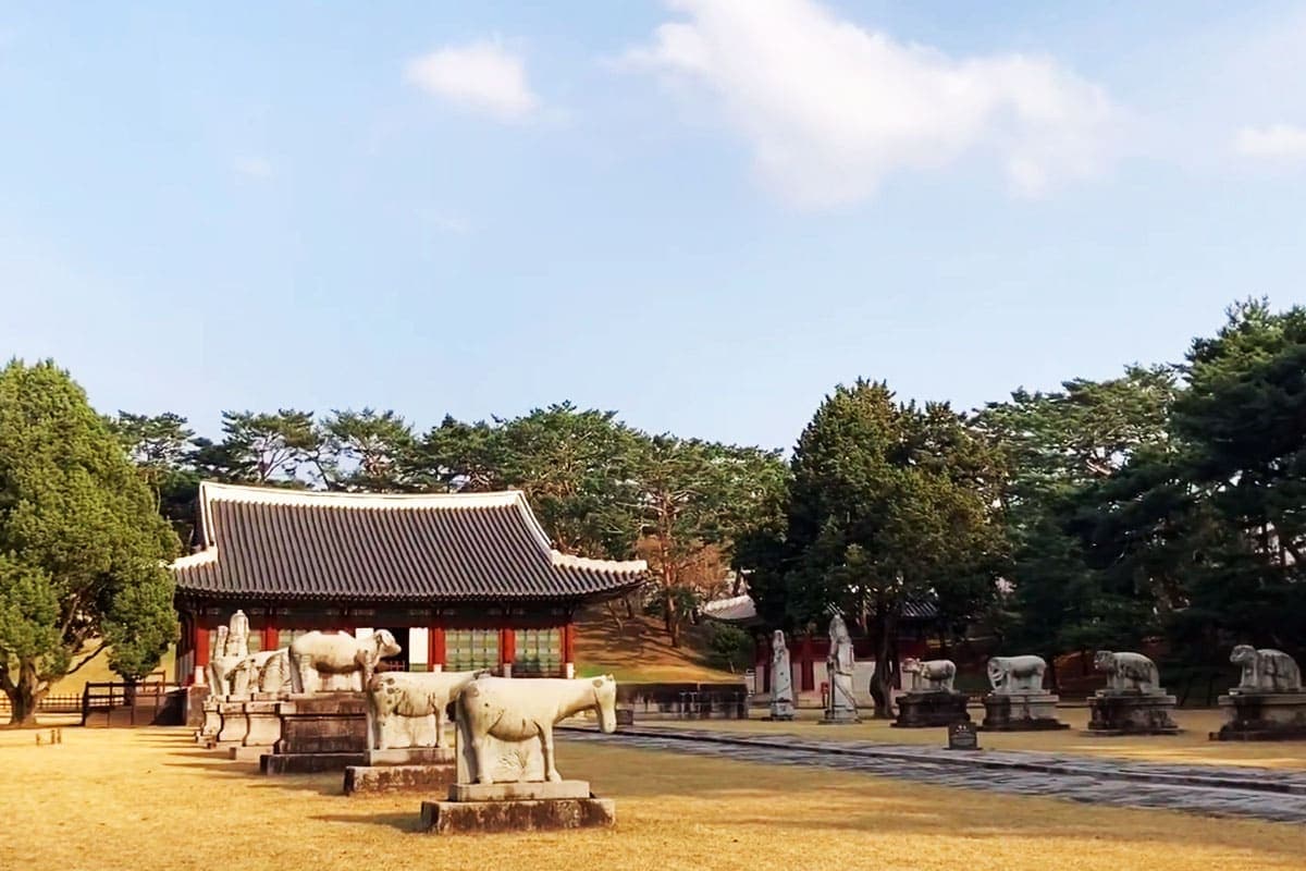 홍유릉 전경 홍유릉 전경