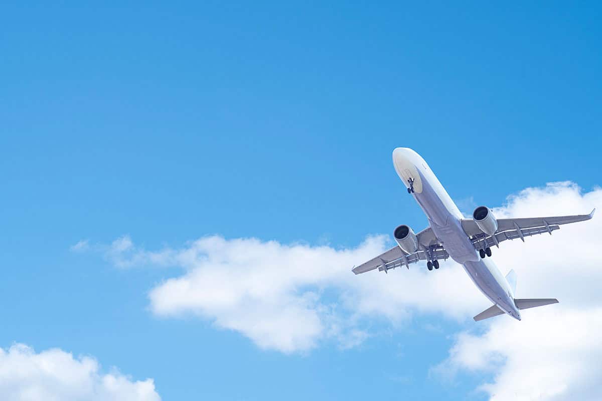 이륙 중인 항공기 이륙 중인 항공기