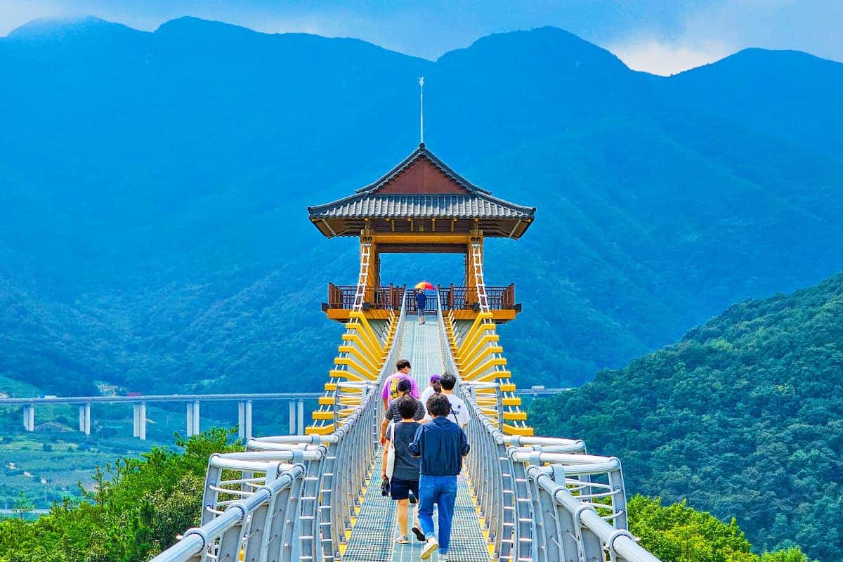문경 봉명산 출렁다리 풍경 문경 봉명산 출렁다리 풍경