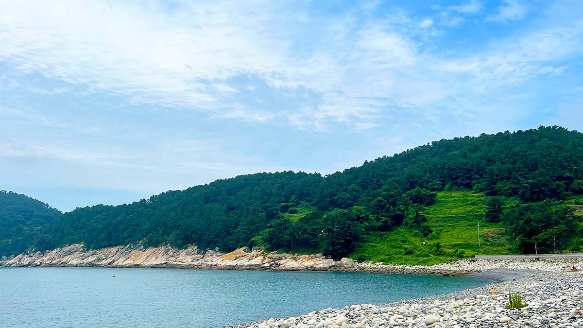 금오도 몽돌해변
