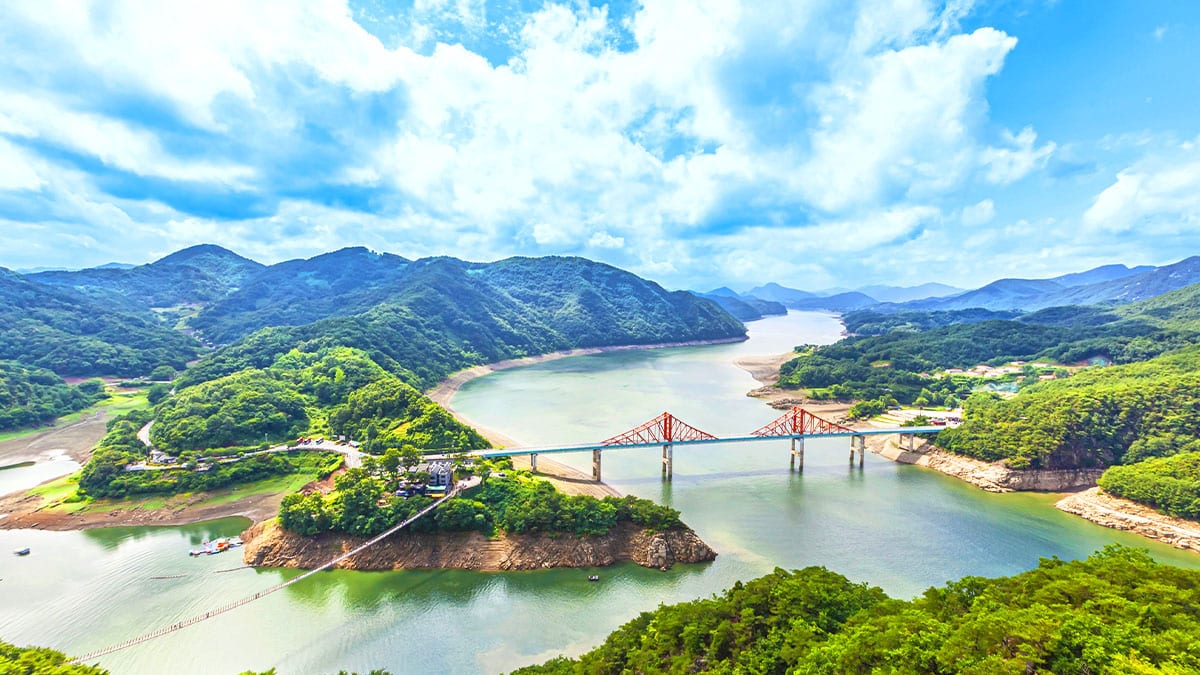 제천 옥순봉 출렁다리 전경