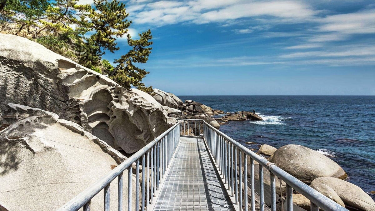 죽도산 해안데크길