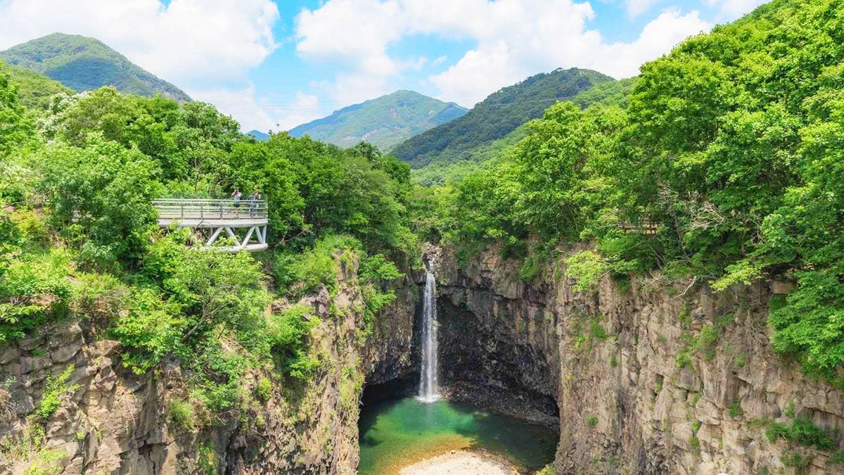 재인폭포 전경 재인폭포 전경