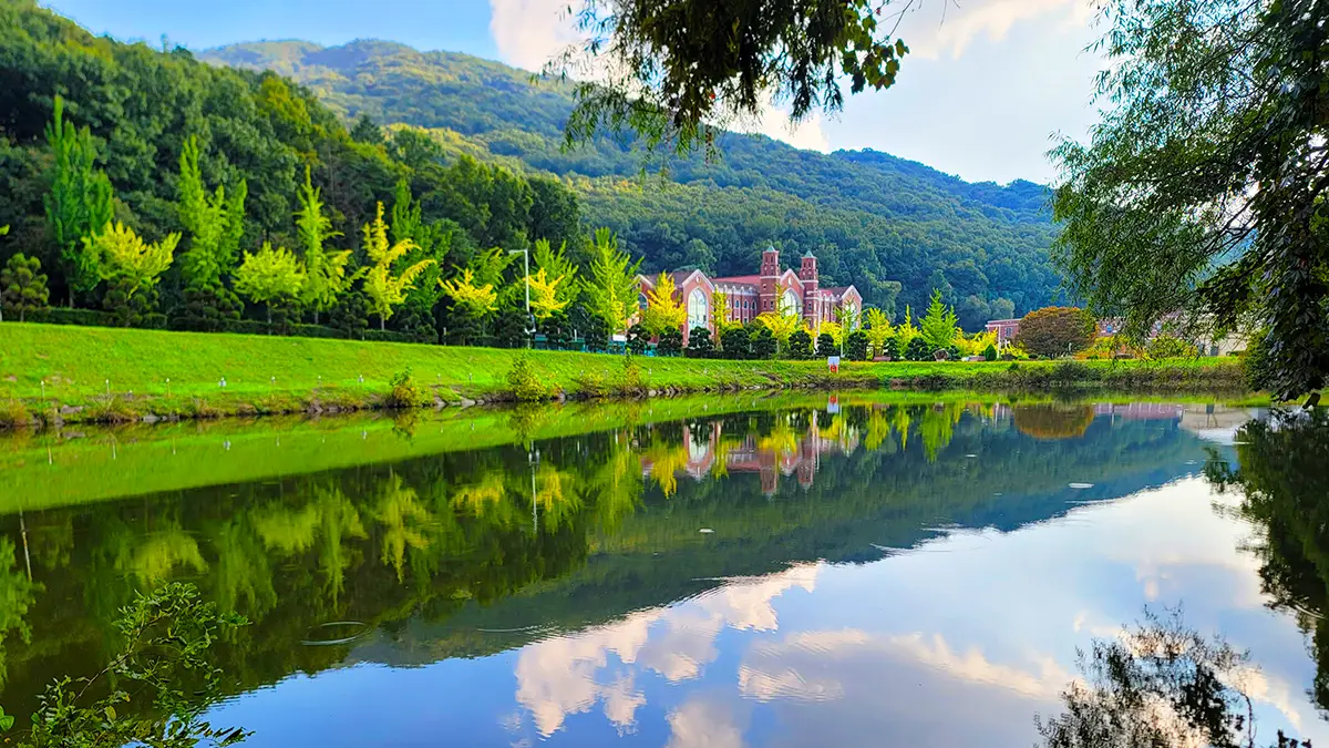 한국외대 전경 한국외대 전경